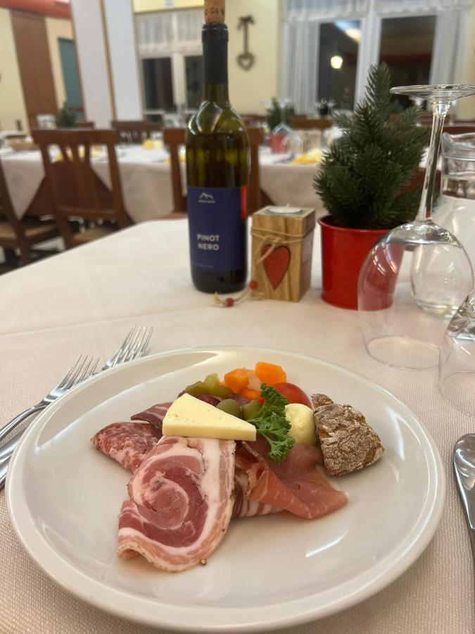 Santa Maria ad Nives Hotel Canazei Bagian luar foto