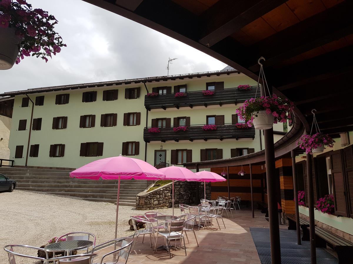Santa Maria ad Nives Hotel Canazei Bagian luar foto